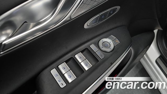 Genesis Electrified (GV70) e-AWD 2022 — фото 29