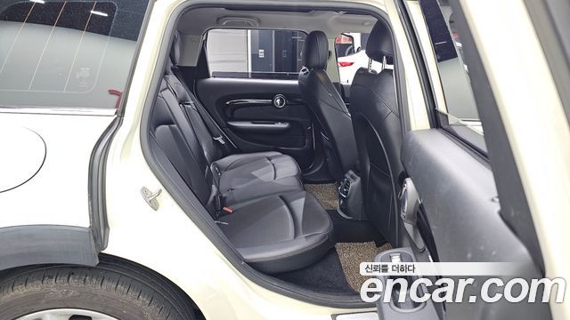 MINI Cooper D Clubman High 2nd 2016 — фото 15