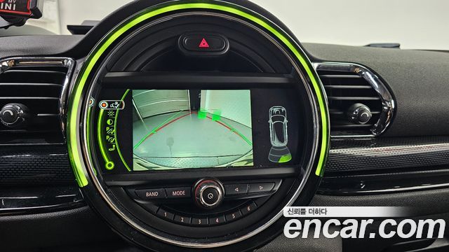 MINI Cooper D Clubman High 2nd 2016 — фото 18