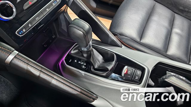 Renault Korea QM6 2.0 LPe Premiere 2WD 2023 — фото 9