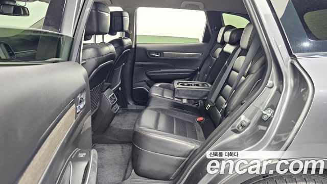 Renault Korea QM6 2.0 LPe Premiere 2WD 2023 — фото 11