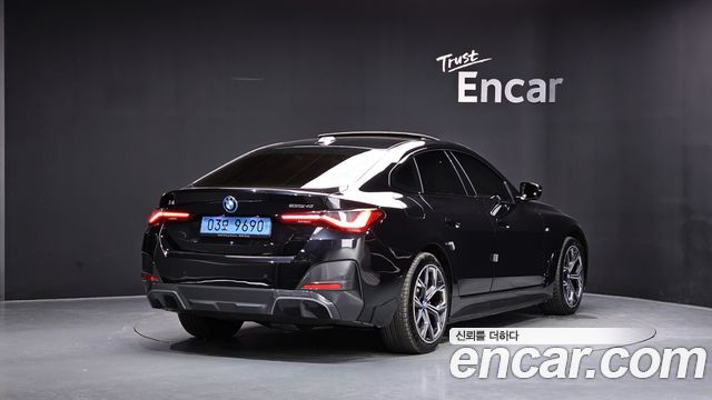 BMW i4 eDrive40 M Sports 2022 — фото 2