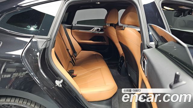 BMW i4 eDrive40 M Sports 2022 — фото 11