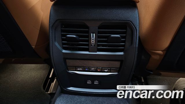 BMW i4 eDrive40 M Sports 2022 — фото 18