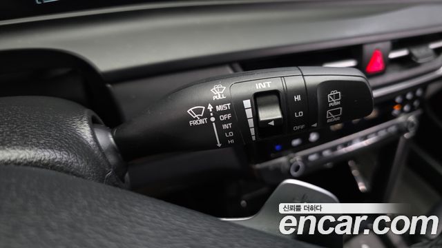 Kia Seltos Gasoline 1.6 Turbo 2WD Prestige 2024 — фото 18