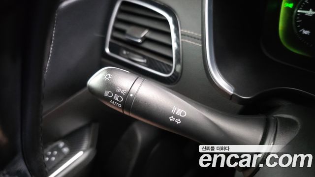 Renault Korea SM6 2.0 GDe LE 2016 — фото 17