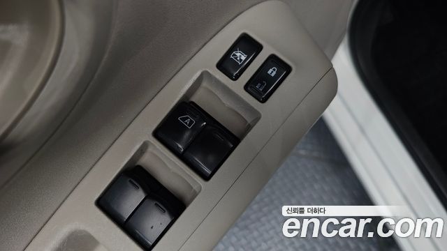 Nissan Cube 1.8 S Z12 2012 — фото 12