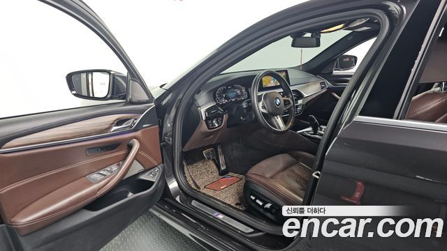 BMW 5 Series (G30) 530e M Sport 2020 — фото 10