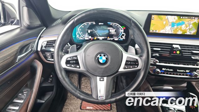BMW 5 Series (G30) 530e M Sport 2020 — фото 13