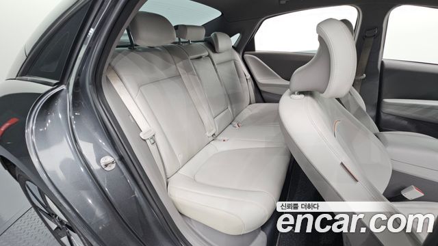 Hyundai Ioniq 6 Long Range Exclusive 2024 — фото 11