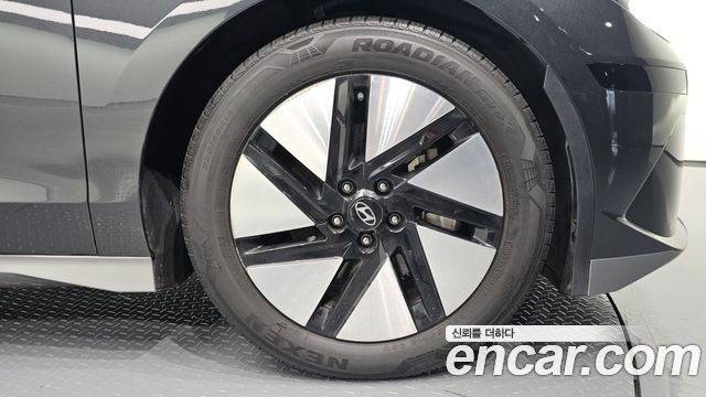Hyundai Ioniq 6 Long Range Exclusive 2024 — фото 21