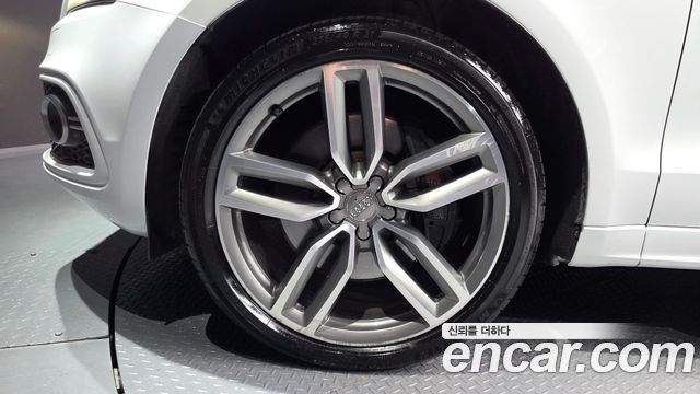 Audi SQ5 3.0 TDI Quattro 8R 2014 — фото 5