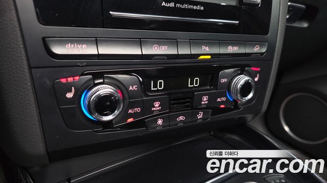 Audi SQ5 3.0 TDI Quattro 8R 2014 — фото 16