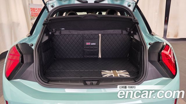 MINI Cooper S (IV) 5 Door Favoured 2025 — фото 24