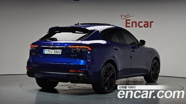 Maserati Levante 3.8 GTS AWD 2019 — фото 2