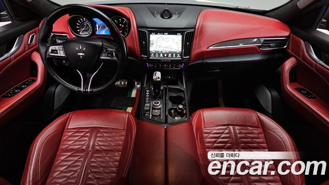 Maserati Levante 3.8 GTS AWD 2019 — фото 7