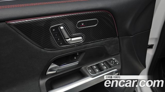 Mercedes-Benz GLB-Class (X247) AMG GLB35 4MATIC 2023 — фото 15