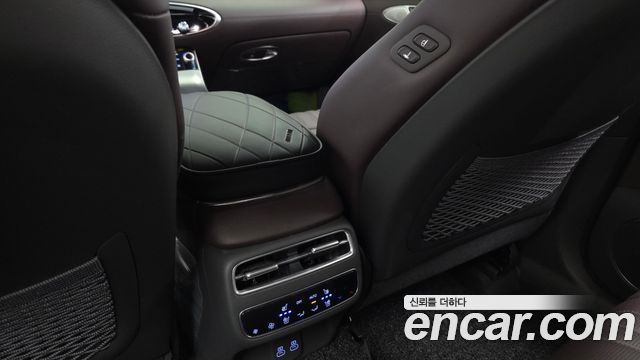 Genesis GV70 2.5T Gasoline AWD 2025 — фото 19