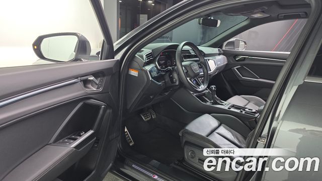 Audi Q3 (F3) 35 TDI Premium Sportback 2022 — фото 10
