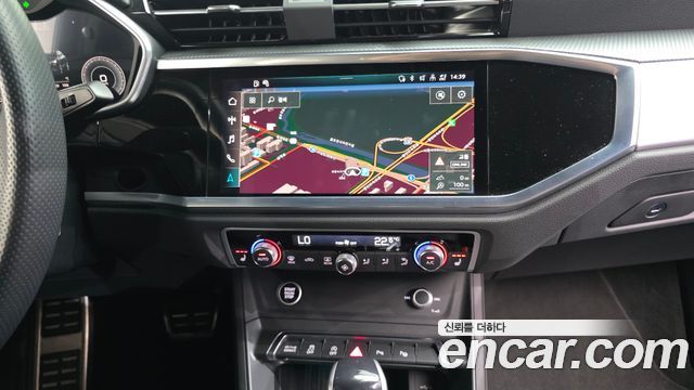 Audi Q3 (F3) 35 TDI Premium Sportback 2022 — фото 14