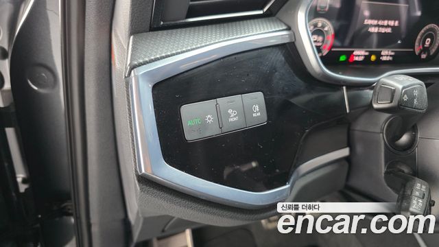 Audi Q3 (F3) 35 TDI Premium Sportback 2022 — фото 18