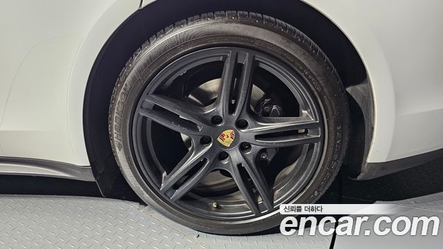 Porsche Panamera (971) 3.0 AWD 2018 — фото 21