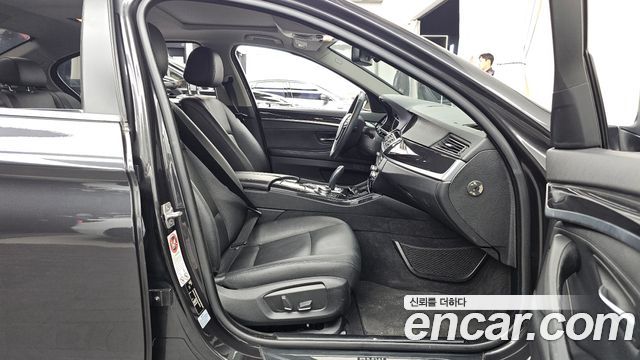 BMW 5 Series (F10) 520d 2014 — фото 11