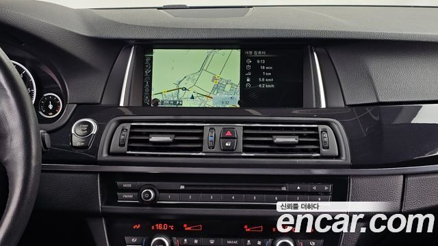 BMW 5 Series (F10) 520d 2014 — фото 14