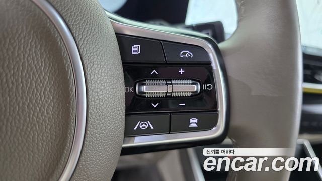 Kia Carnival (IV) HEV 4-Seater Hi Limousine Signature 2025 — фото 17