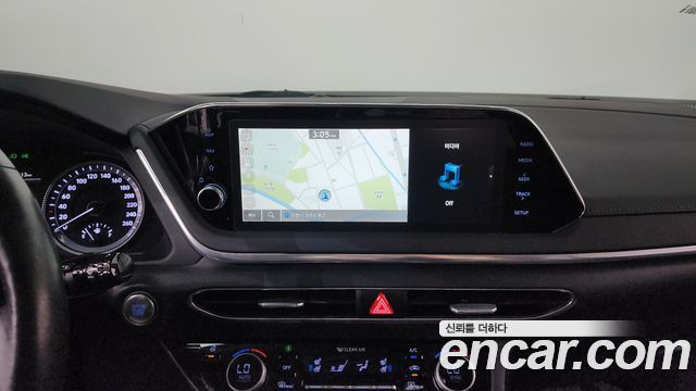 Hyundai Sonata (DN8) 2.0 Premium Plus 2022 — фото 12