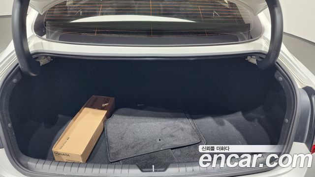 Hyundai Sonata (DN8) 2.0 Premium Plus 2022 — фото 18