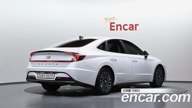 Hyundai Sonata Hybrid (DN8) Inspiration 2021 — фото 2