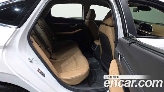 Hyundai Sonata Hybrid (DN8) Inspiration 2021 — фото 12