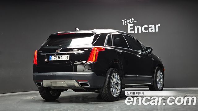 Cadillac XT5 3.6 Platinum 2018 — фото 2