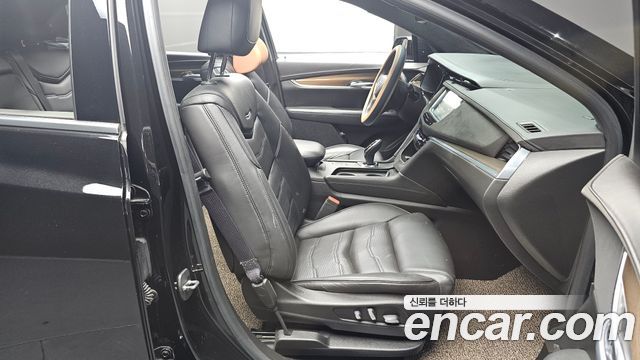Cadillac XT5 3.6 Platinum 2018 — фото 10