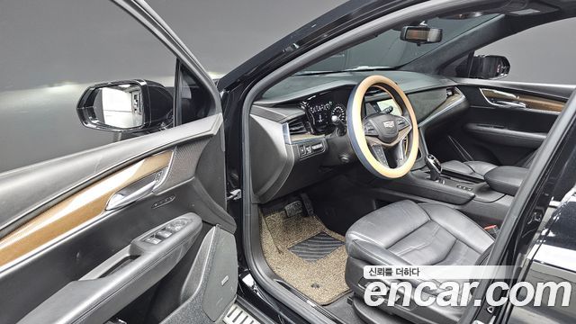 Cadillac XT5 3.6 Platinum 2018 — фото 11
