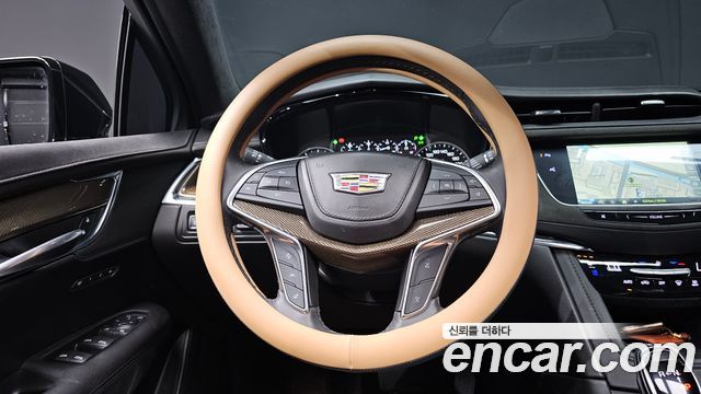 Cadillac XT5 3.6 Platinum 2018 — фото 12