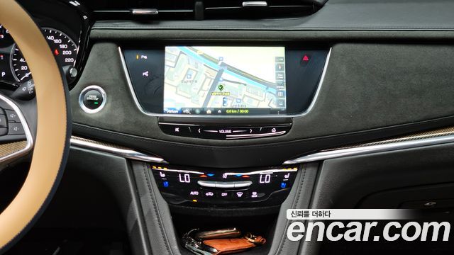 Cadillac XT5 3.6 Platinum 2018 — фото 13