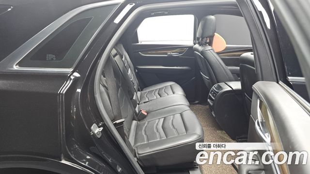 Cadillac XT5 3.6 Platinum 2018 — фото 26