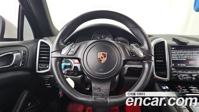 Porsche Cayenne 4.8 S 958 2012 — фото 13