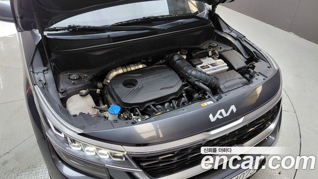 Kia Seltos Gasoline 1.6 Turbo 2WD Signature 2023 — фото 6