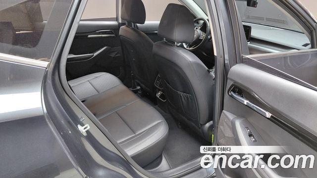 Kia Seltos Gasoline 1.6 Turbo 2WD Signature 2023 — фото 11