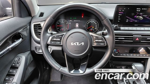 Kia Seltos Gasoline 1.6 Turbo 2WD Signature 2023 — фото 13