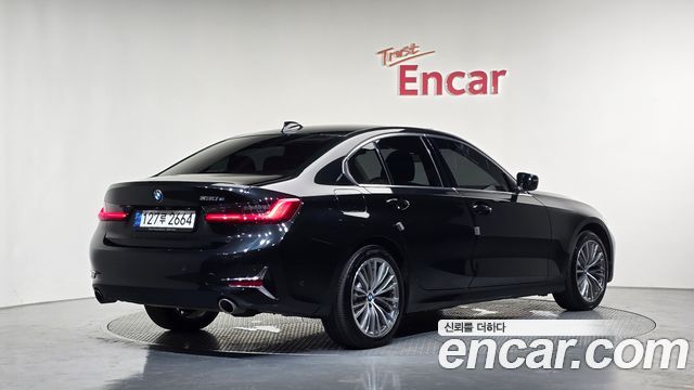 BMW 3 Series (G20) 330e Luxury 2021 — фото 2