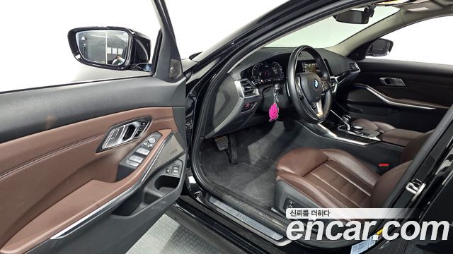 BMW 3 Series (G20) 330e Luxury 2021 — фото 10