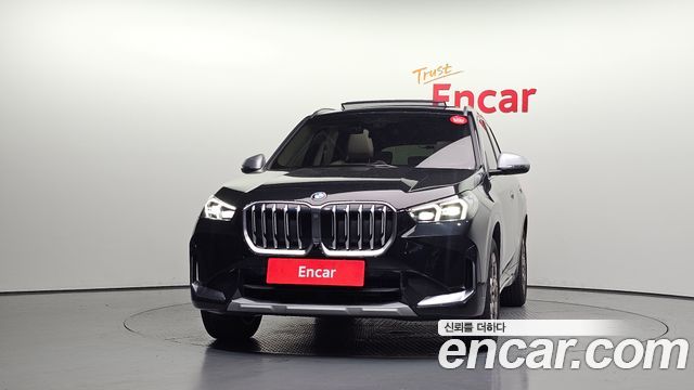 BMW X1 (U11) sDrive 20i xLine 2024 — фото 3