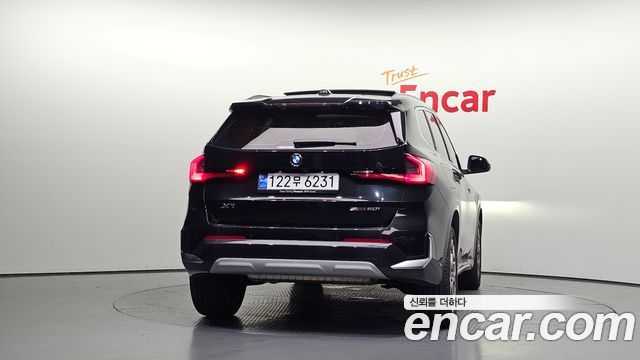 BMW X1 (U11) sDrive 20i xLine 2024 — фото 4