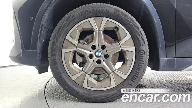 BMW X1 (U11) sDrive 20i xLine 2024 — фото 5
