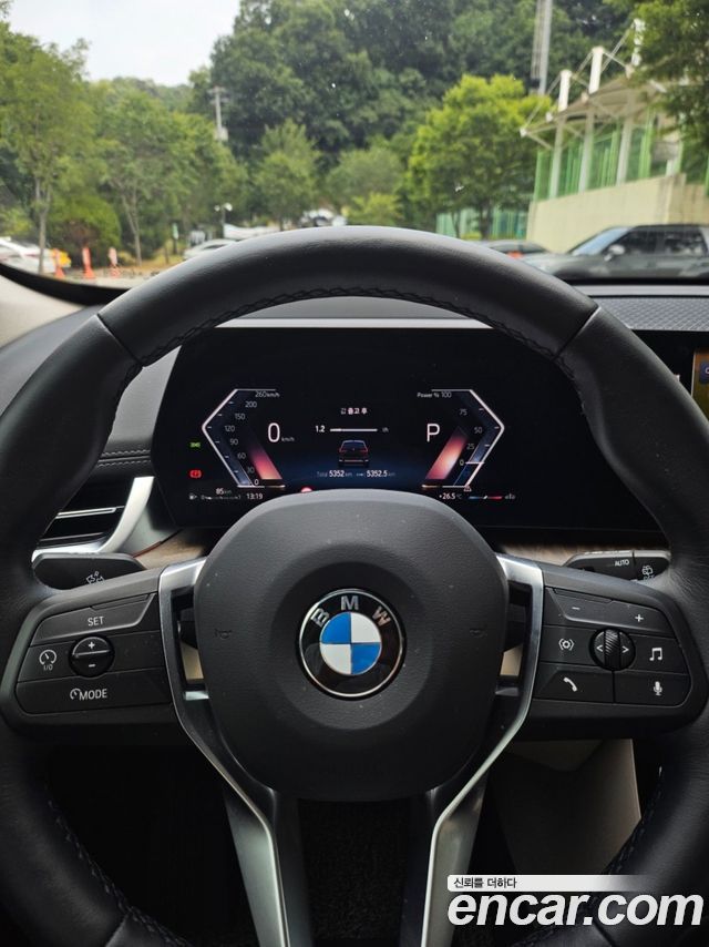 BMW X1 (U11) sDrive 20i xLine 2024 — фото 19
