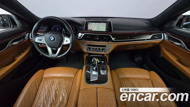 BMW 7 Series (G11) 740Li xDrive Design Pure Excellence 2020 — фото 7